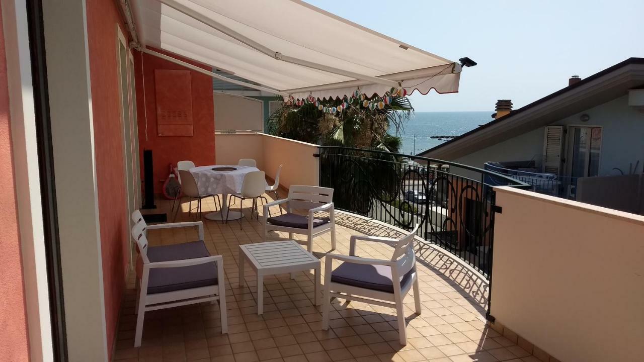 Apartament Seafront And Mountain View Penthouse Martinsicuro Zewnętrze zdjęcie
